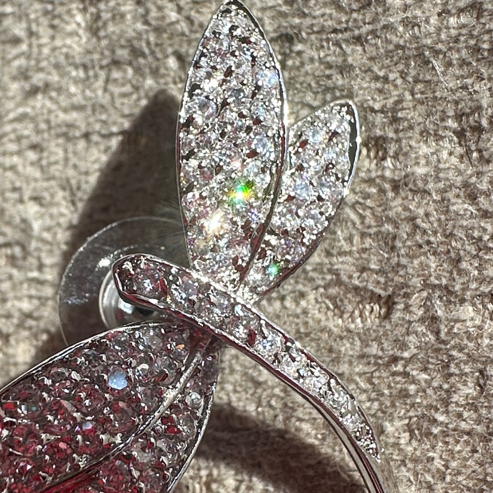 NEIMAN MARCUS EARRINGS NWOT🩷🩷🩷 - Picture 3 of 7